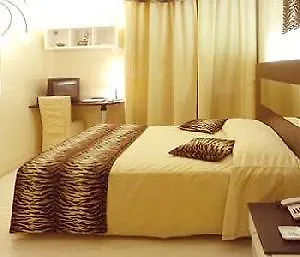 Hotel University 3*