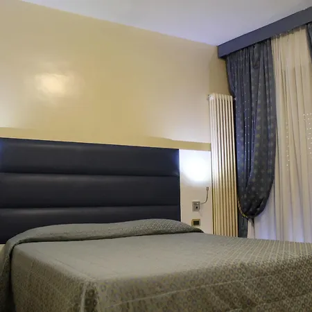 Hotel University Hotel