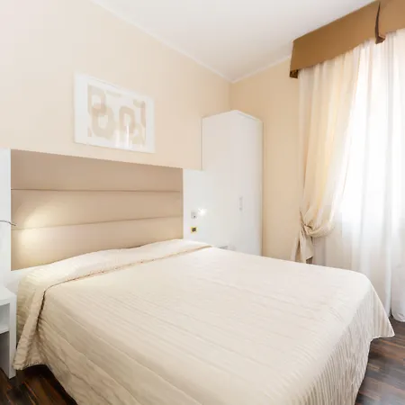 Szálloda Hotel University 3*