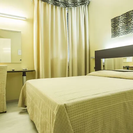 Szálloda Hotel University 3*