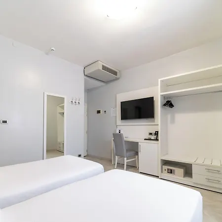 Hotel Hotel University