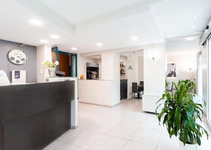 Hotel Hotel University