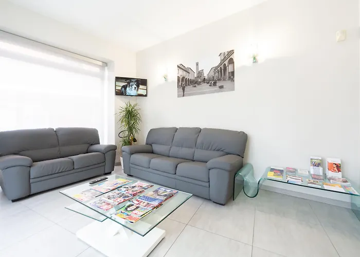 Ξενοδοχείο Hotel University