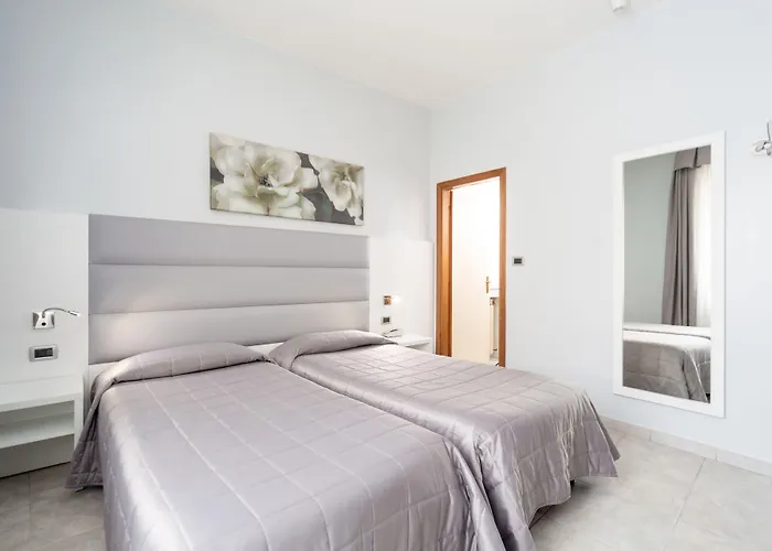 Ξενοδοχείο Hotel University 3*