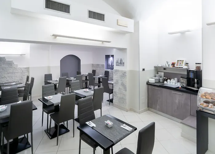 Hotel Hotel University 3*