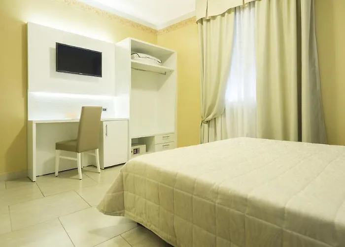 Hotell Hotel University 3*
